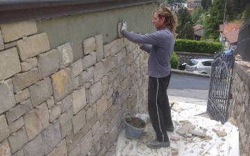 Rivestimento Abitazione utilizzando lavorazione bolognini in Pietra di Credaro
